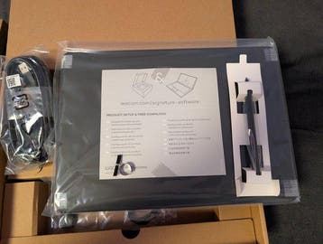 Wacom DTU-1031AX Graphics Tablet - Interactive Pen Display -, Nieuw