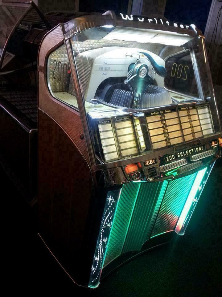 jukebox museum iedere zondag middag en afspraak  geopend, Verzamelen, Automaten | Jukeboxen, 1950 tot 1960, Zo goed als nieuw