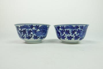 Paar blauw-witte pioen-scrollkommen - Porselein - China -