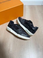 Louis Vuitton - Sneakers - Maat: EU 43, Nieuw