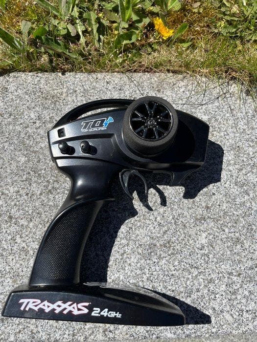 Traxxas - Maxx V2 Afstandsbediening, Antiek en Kunst, Antiek | Speelgoed