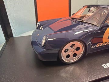 GT Spirit 1:18 - Modelauto - Porsche 911 RWB Strosek Mega 30, Hobby en Vrije tijd, Nieuw