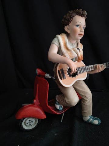 Sibania - Beeld, Dylan - 28 cm - Biscuit porselein
