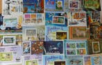 Wereld 1950/2010 - Loting XXL 680 blaadjes, blokjes,, Gestempeld