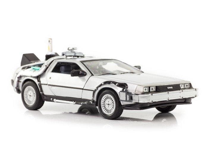 Welly 1:24 - Modelauto - DeLorean Time Machine - Back To The, Hobby en Vrije tijd, Modelauto's | 1:5 tot 1:12