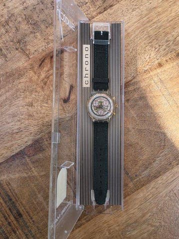 Swatch Chrono - Sa Majesté Velours - SCK405 - Atlanta 1996, Verzamelen, Nieuw