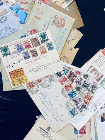 Wereld - Magazijn Opruimer Wereld in Verhuisdoos Varia, Gestempeld