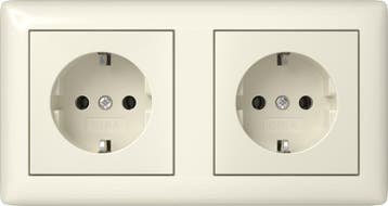 Gira Standaard 55 Dubbele SCHUKO Stopcontact Met Frame -, Verzenden, Nieuw