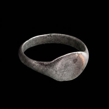 Byzantijns Zilver Uitstekende zegelring met symbolische