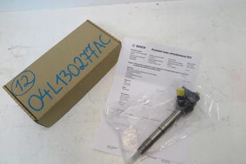 wtryskiwacz 2.0 TDI 04L130277AC Audi VW Seat, Verzenden, Gebruikt