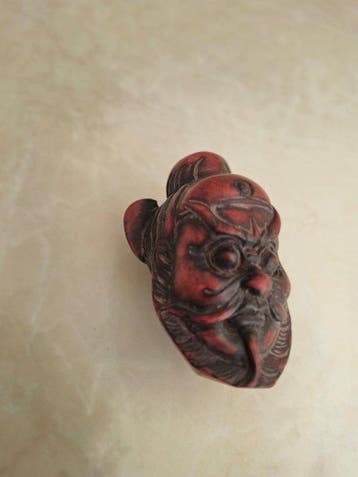 Tête - Ojime Scultoreo Sandalo - sandale - Japon - Période
