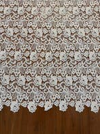 san Leucio - Elegante macramé-kant met bloemmotieven en