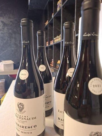 2021 Poderi Einaudi, Bric Micca - Barbaresco - 6 Flessen, Verzamelen, Wijnen, Nieuw