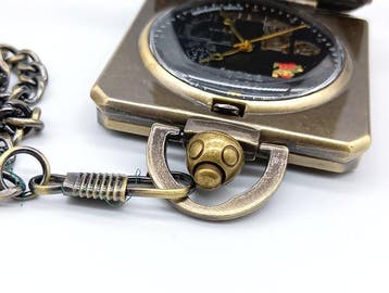 Nintendo - Super Mario Bros. Pocket Watch -, Games en Spelcomputers, Nieuw