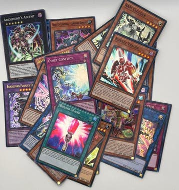 Konami - 23 Mixed collection - Yu-Gi-Oh!, Hobby & Loisirs créatifs