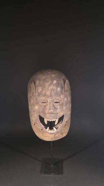 Houten masker - Luba Kanyok - DR Congo (Zonder minimumprijs)