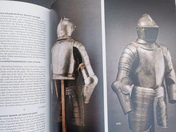Deutschland - Referenzbuch Militaria 940 Seiten / ca. 2500