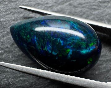 5,58ct Opaal Cabochon- 1.11 g
