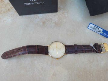 Horloge F.C.Barcelona. Gouden wijzerplaat. Radiant., Nieuw