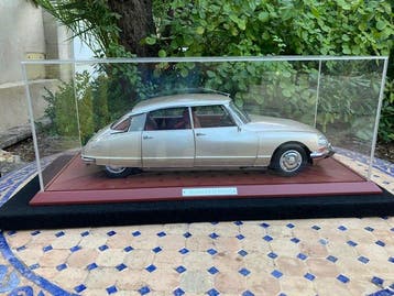 Altaya 1:8 - Modelauto - Citroën DS 21 Pallas, Hobby & Loisirs créatifs