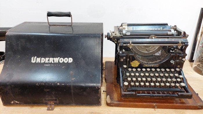 Underwood Standard - Typemachine - 1950-1960, Antiek en Kunst, Kunst | Designobjecten