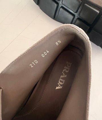 Prada - Chaussures à lacets - Taille : EU 43, Nieuw