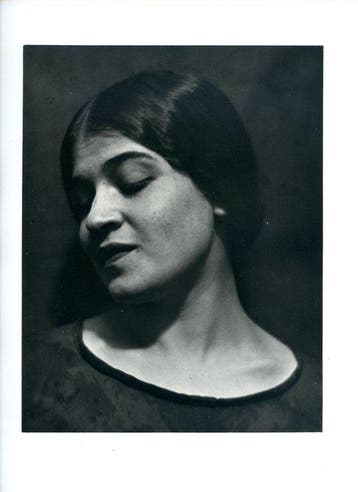 Edward Weston (1886–1958) - Tina in Mexico, 1924