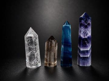 ***SANS ENCHÈRE*** Ensemble de 4 tours de cristal :