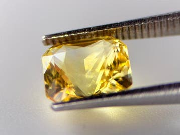 Jaune Saphir - 3.05 ct - GRS (Laboratoire Gem Research