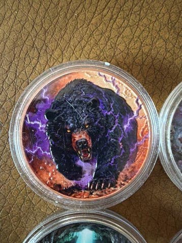 Monde. Medal Buckelwal, Dragon, Pegasus, Bear und Doge Coin