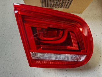 VW EOS 2011+ Achterlicht links binnen LED (Achterlampen), Autos : Pièces & Accessoires, Éclairage, Verzenden