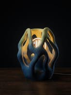 Cornu Design - Lampe de table - Peint à la main -, Antiek en Kunst