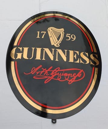 Boos & Hahn Ortenberg Baden - Guinness Beer - Reclamebord -
