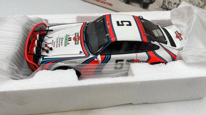 Spark 1:18 - Modelauto - Porsche 911 sc 3.0 east african, Hobby & Loisirs créatifs, Voitures miniatures | 1:5 à 1:12