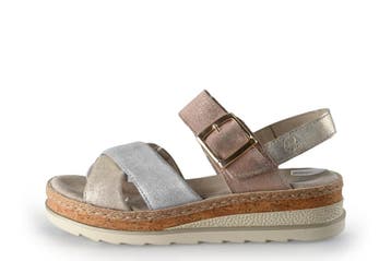 Rieker Sandalen in maat 39 Beige, Verzenden, Beige, Sandalen of Muiltjes, Gedragen