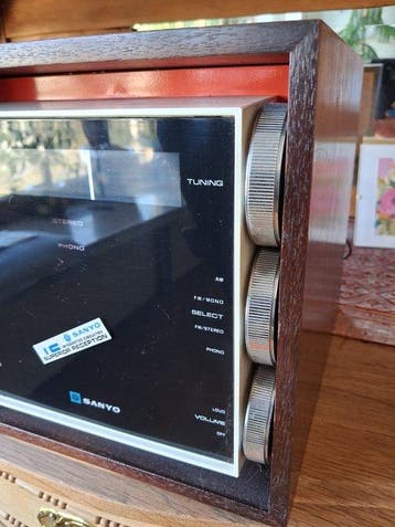 Sanyo - 21FA-454S -Space-Age- Stereoset, Nieuw
