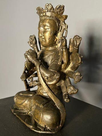 Beeld van Avalokitesvara - Brons - China - S. XVIIe - XVIIIe, Antiek en Kunst