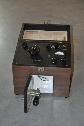 Beckman pH-mètre à électrode en verre - Bakélite, Bois,