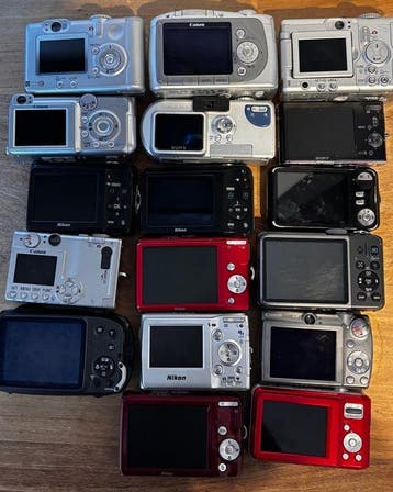 Divers (Canon, Nikon, Sony, Fujifilm, Samsung PowerShot A75;, Nieuw