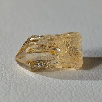 2,8 ct exclusieve topaas kristal in Juwelierskwaliteit!-