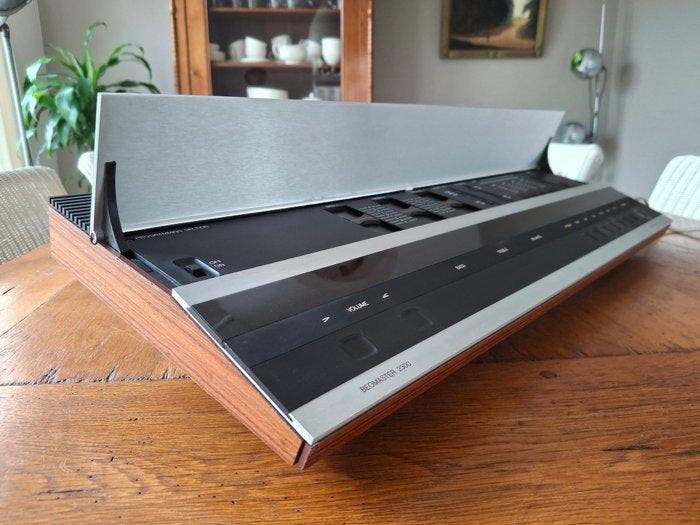 Bang & Olufsen - Beomaster 2300 Solid state stereo receiver, TV, Hi-fi & Vidéo, Chaîne Hi-fi