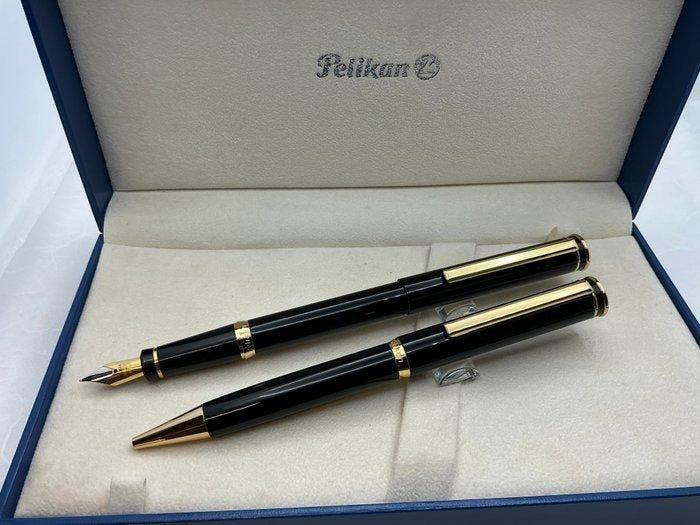 Pelikan - Laque Black - Sans prix de réserve - Parure de, Verzamelen, Pennenverzamelingen