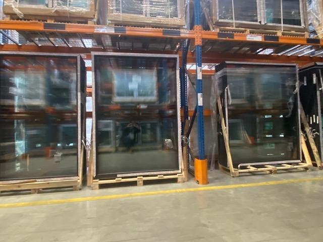 ramen pvc wit uit stock raam met glas stockverkoop RAMENHAL, Bricolage & Construction, Châssis & Portes coulissantes, Enlèvement ou Envoi