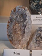 Collection de minéraux denviron 30 pièces.- 2000 g, Collections