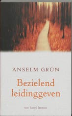 Bezielend leidinggeven 9789025953133 Anselm Grün, Verzenden, Gelezen, Anselm Grün