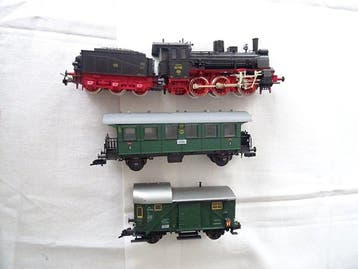 Fleischmann H0 - 4124 - Stoomlocomotief met tender (1) -, Nieuw