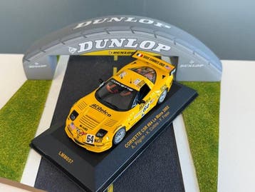 IXO 1:43 - Model raceauto - Chevrolet Corvette C5-R #64 Team