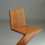 Cassina - Gerrit Rietveld - Bijzetstoel - Zigzag Stoel -