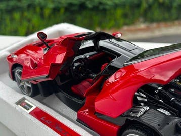 Bburago 1:18 - Model sportwagen - Ferrari LaFerrari