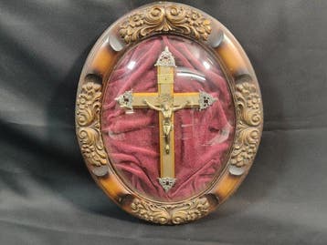 Crucifix - Hout, Metaal, Textiel - 1950-1960 - 44 cm